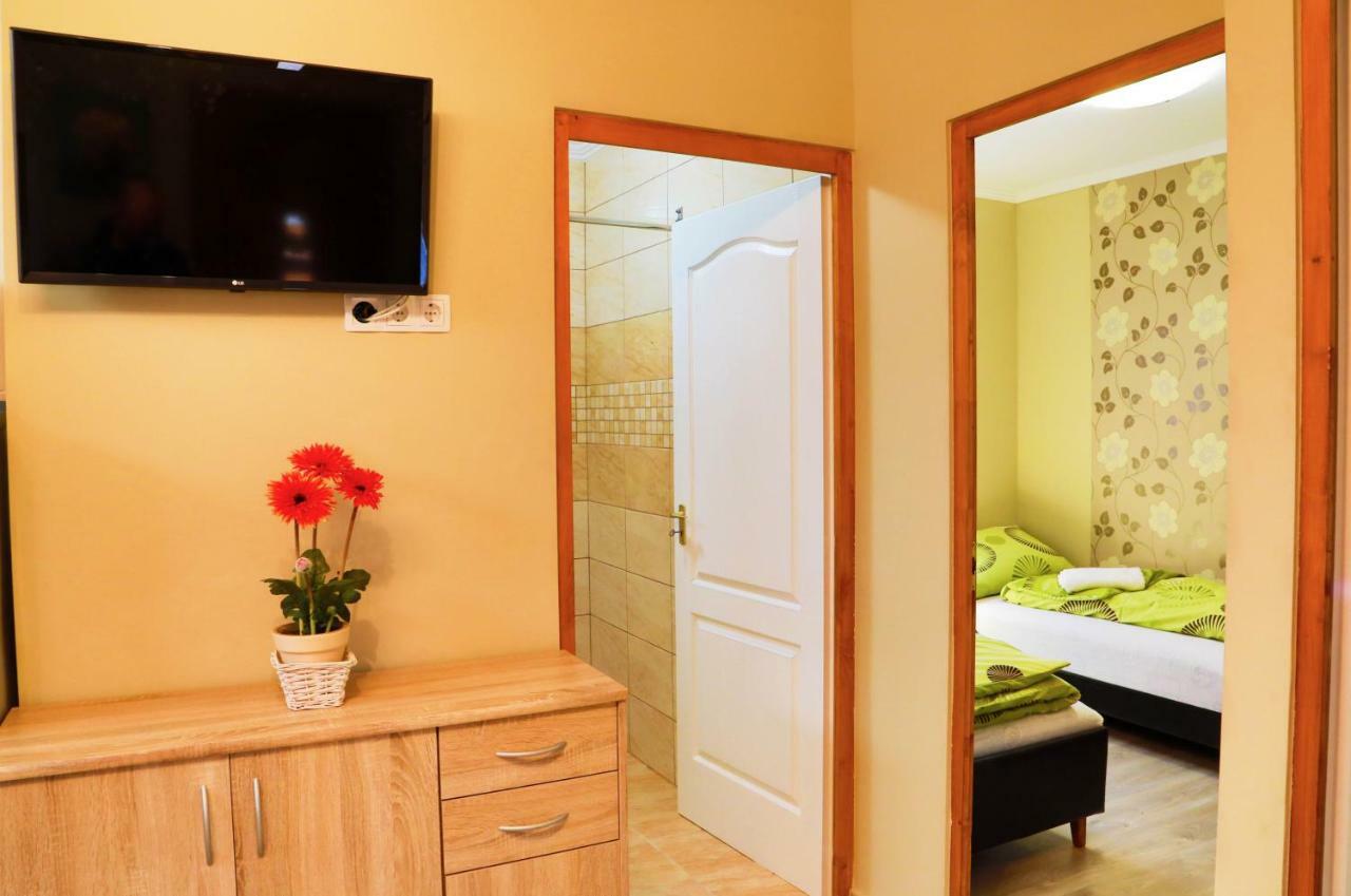 Jazmin Apartman Buzsak Ngoại thất bức ảnh