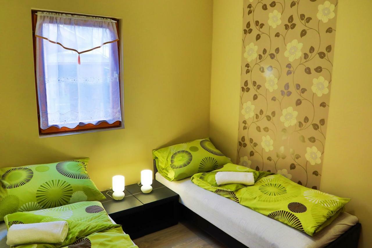 Jazmin Apartman Buzsak Ngoại thất bức ảnh